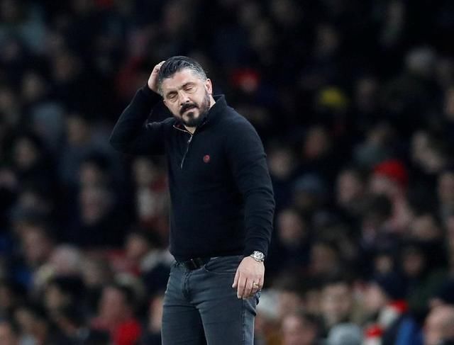 西蒙斯加盟 西蒙斯加盟