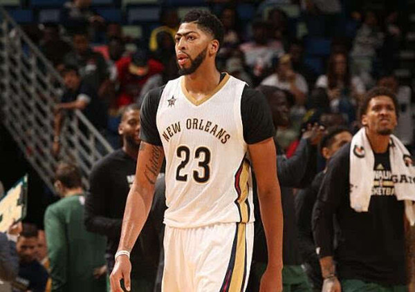 完全占据了 完全占据了