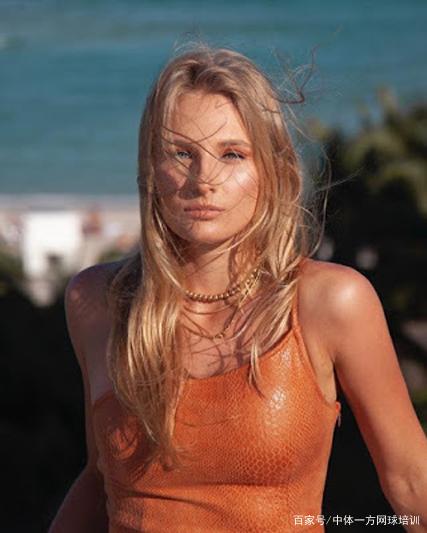 更是对他们 更是对他们