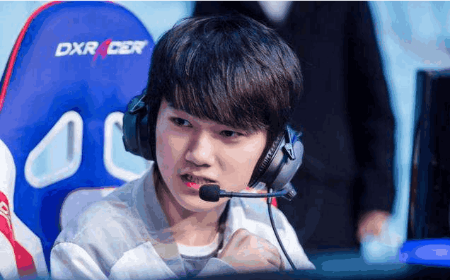 低波动与高 低波动与高